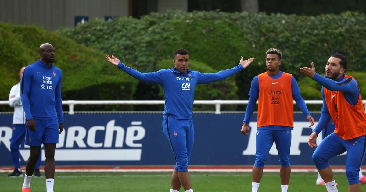 Lacroix, Koné et Doué titulaires pour les Bleus, la Norvège remaniée sans Haaland - Eurosport
