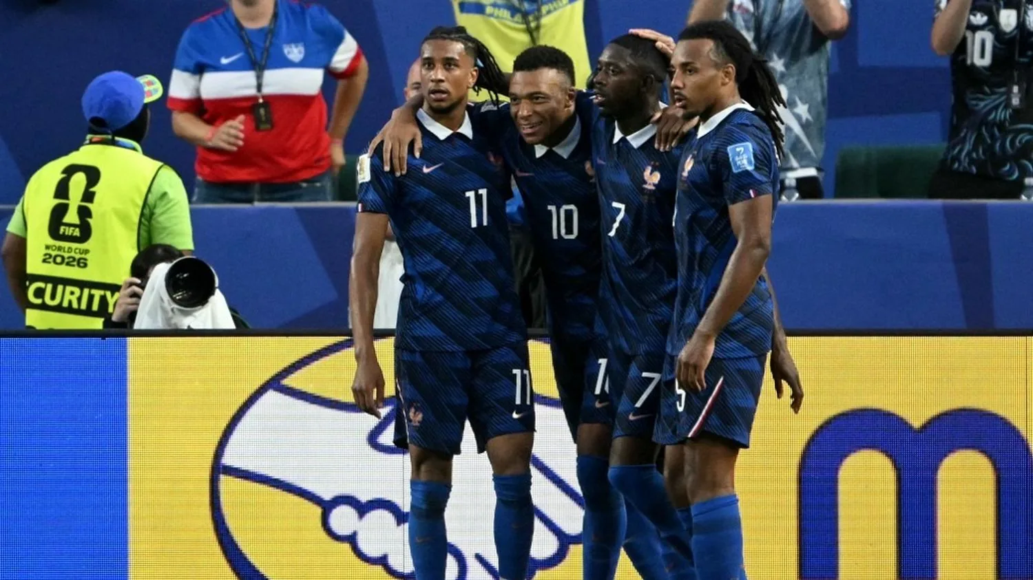 Fortes chaleurs attendues face à la Suède et encore plus lors d'un potentiel 8e de finale de Coupe du monde : les Bleus sont-ils vraiment prêts ?