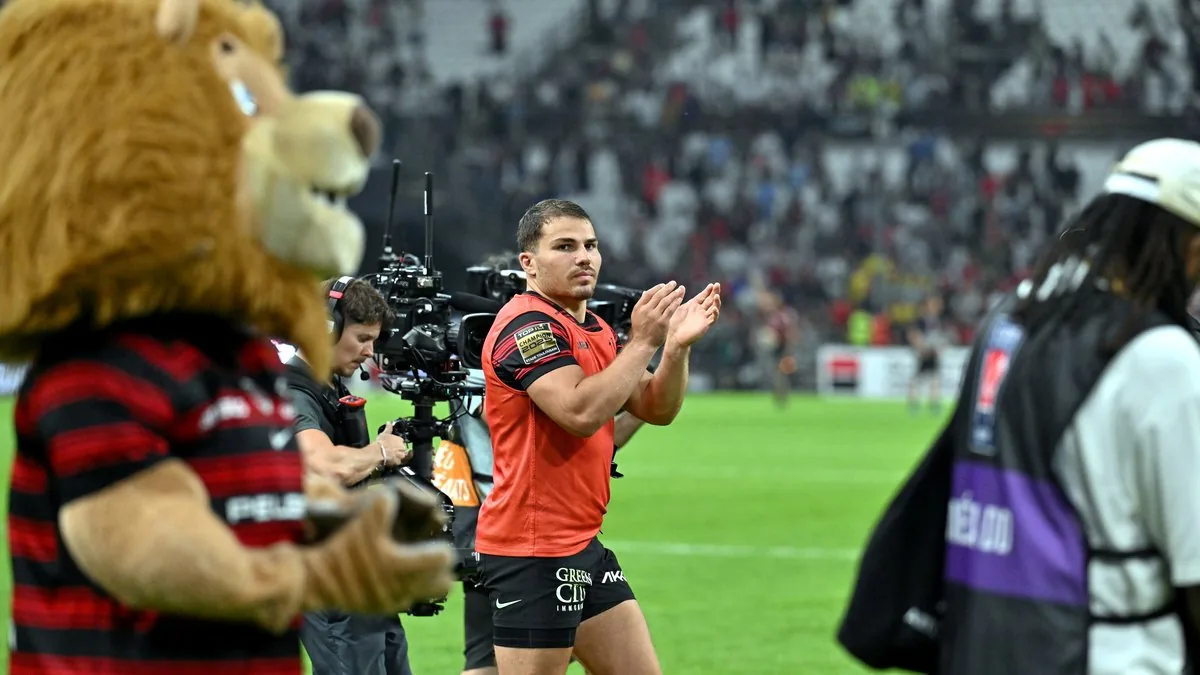 Antoine Dupont forfait pour le Championnat des nations avec le XV de France, Paul Graou le remplace - L'Équipe