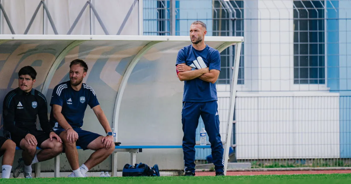 Passé par Lorient, Romain Philippoteaux remplace Élise Bussaglia en tant qu'entraîneur de Sedan en Régional 1