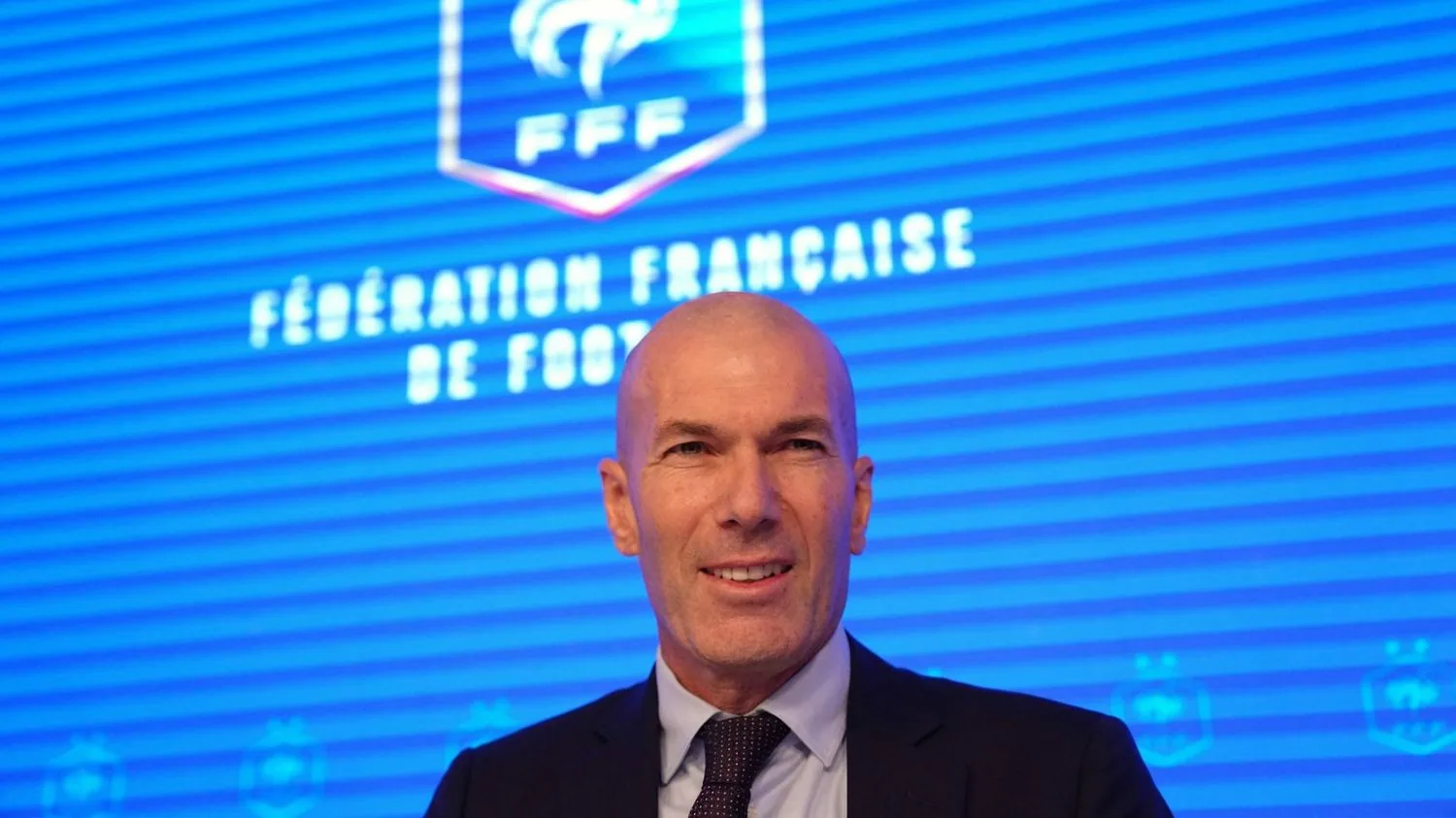Zinédine Zidane, patient nouveau sélectionneur qui a « tout refusé pour l’équipe de France » - Le Monde.fr