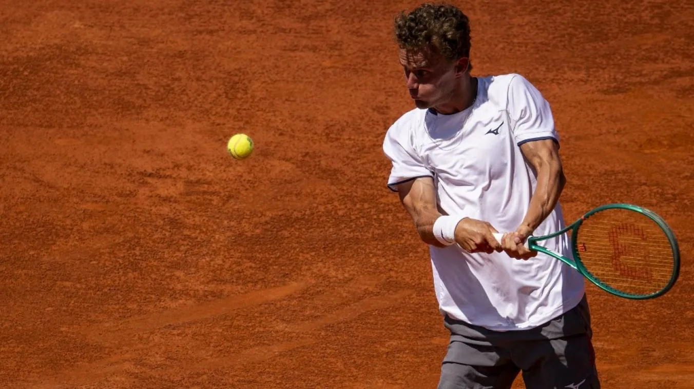 Tennis : Luca Van Assche remporte à Estoril son premier tournoi ATP