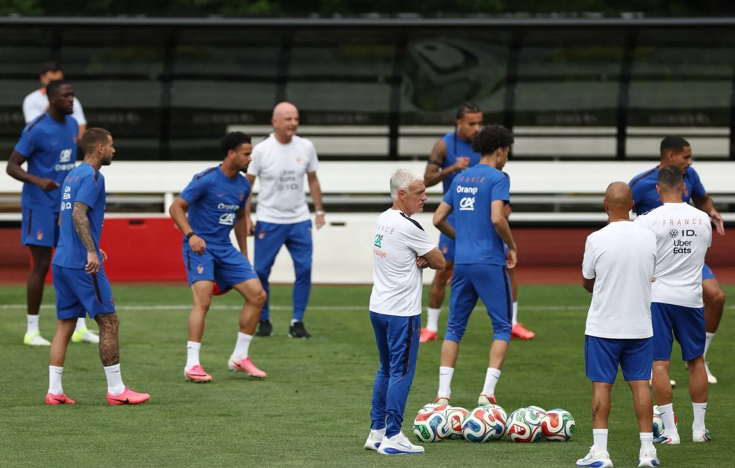 Ivan Barton, qui avait expulsé Miguel Almiron pour avoir couvert sa bouche, au sifflet de France-Espagne en demi-finales de la Coupe du monde 2026