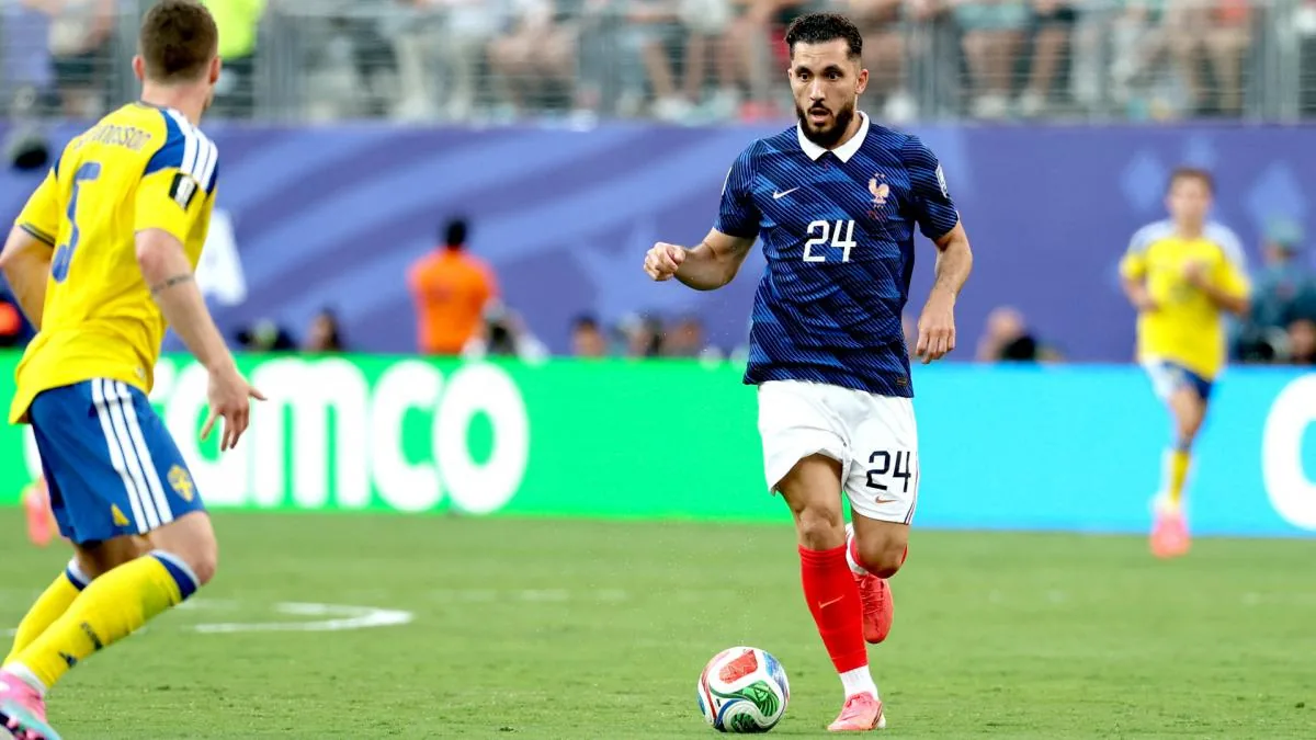 Rayan Cherki rend hommage à Didier Deschamps après la Coupe du monde : « Reconnaissance infinie au coach, l'histoire parle pour lui »