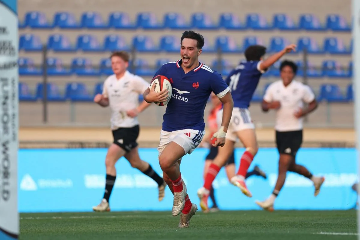 L'essai spectaculaire d'Adrien Drault qui a offert la victoire aux Bleuets contre la Nouvelle-Zélande au Mondial U20 - L'Équipe