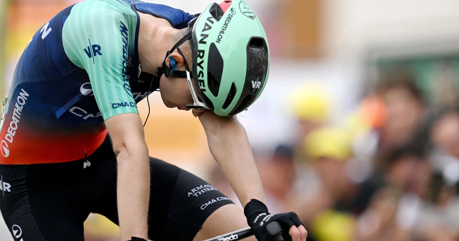« J'ai essayé d'être plus fort que d'habitude et j'ai explosé » : Paul Seixas a tout tenté pour aller chercher le podium mais finit le Tour de France complètement vidé - L'Équipe