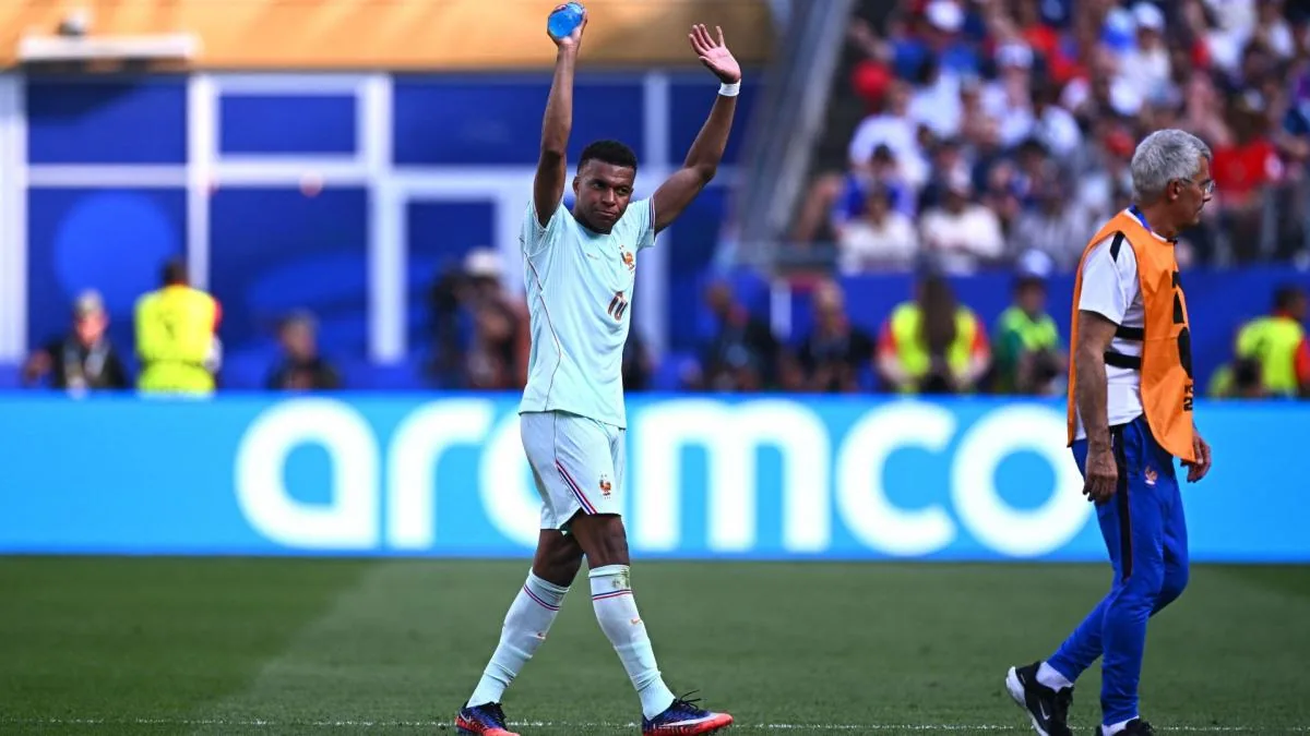 Kylian Mbappé après son loupé contre le Maroc : « Je ne tire pas bien le penalty » - L'Équipe