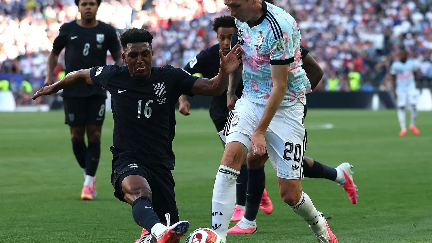 « Mauvais karma, M. le président » : la presse étrangère tance Donald Trump après l’élimination des Etats-Unis par la Belgique en Coupe du monde - Le Monde.fr