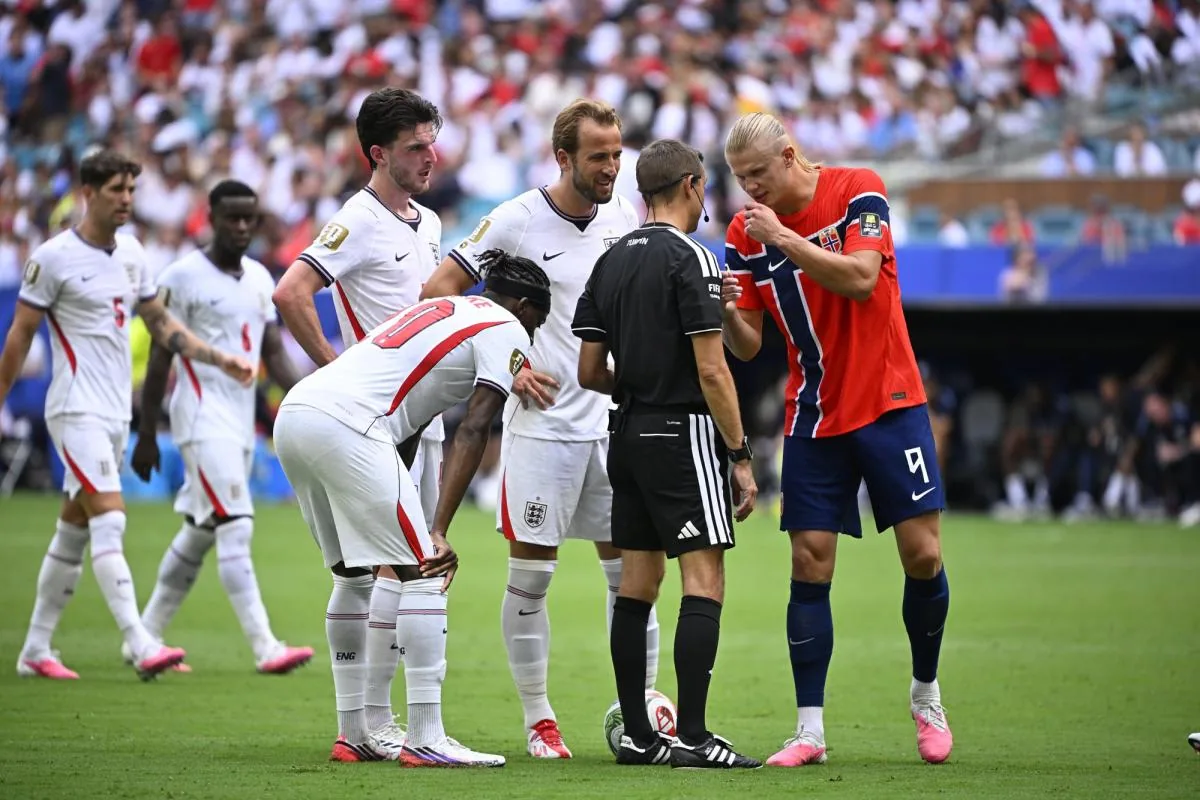 Norvège - Angleterre : La preuve que l'égalisation anglaise n'était pas valable ? : Sports - Orange - Sports - Orange