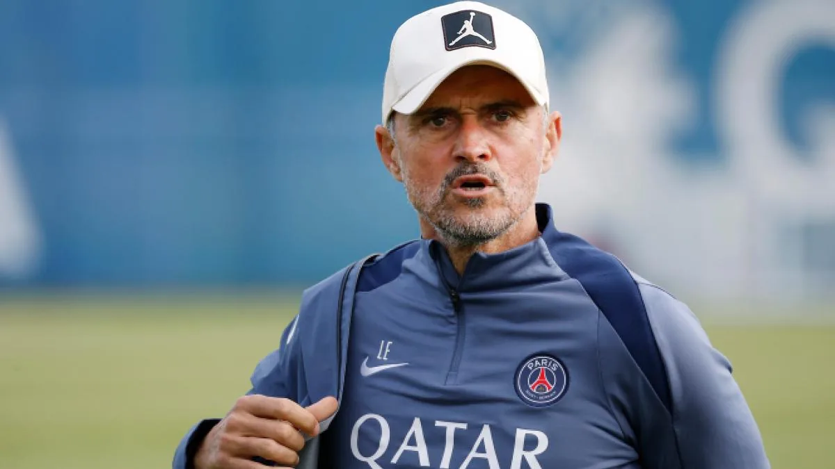 Après le micmac sur l'inversion de la rencontre, la paix en tribunes entre les dirigeants de Rennes et du PSG... en attendant le retour - L'Équipe