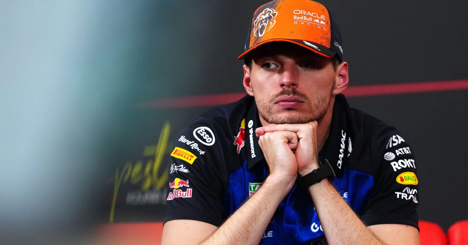 F1: "quatre ans de plus à fond", Verstappen reste chez Red Bull - Yahoo Actualités