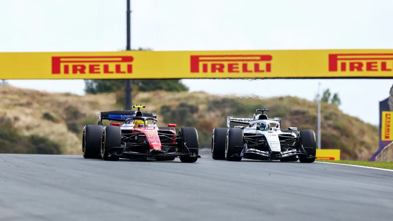 GP des Pays-Bas de F1 : le classement final de la course, Lewis Hamilton rate le podium d'un rien, Pierre Gasly repart avec un point - Turbo.fr