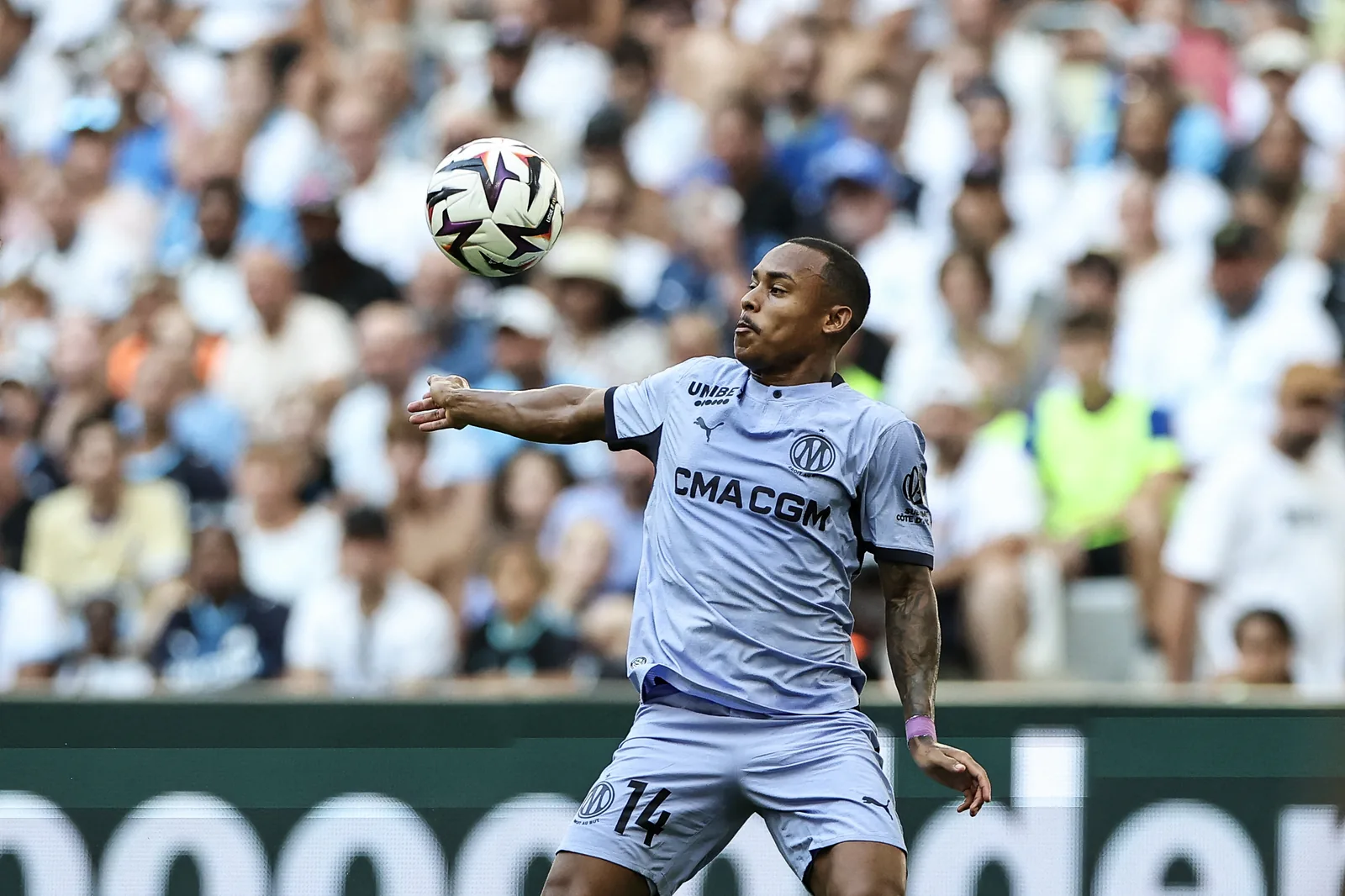 Porté notamment par un doublé de Gouiri, l'OM débute idéalement le Championnat par une large victoire contre Strasbourg - L'Équipe