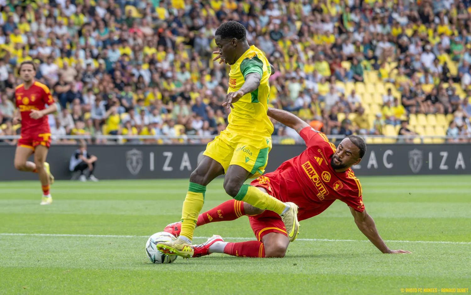 Trois petits matches de Ligue 2 et c'est fini : le FC Nantes écarte Michel Der Zakarian et a déjà approché Grégory Poirier - L'Équipe