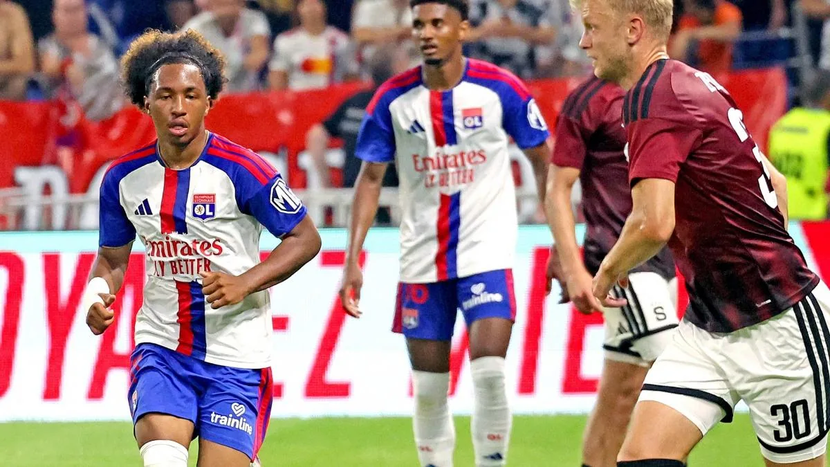 Les enfants de Bryan Bergougnoux, décédé en mai dernier, ont donné le coup d'envoi fictif de TFC-OL - L'Équipe