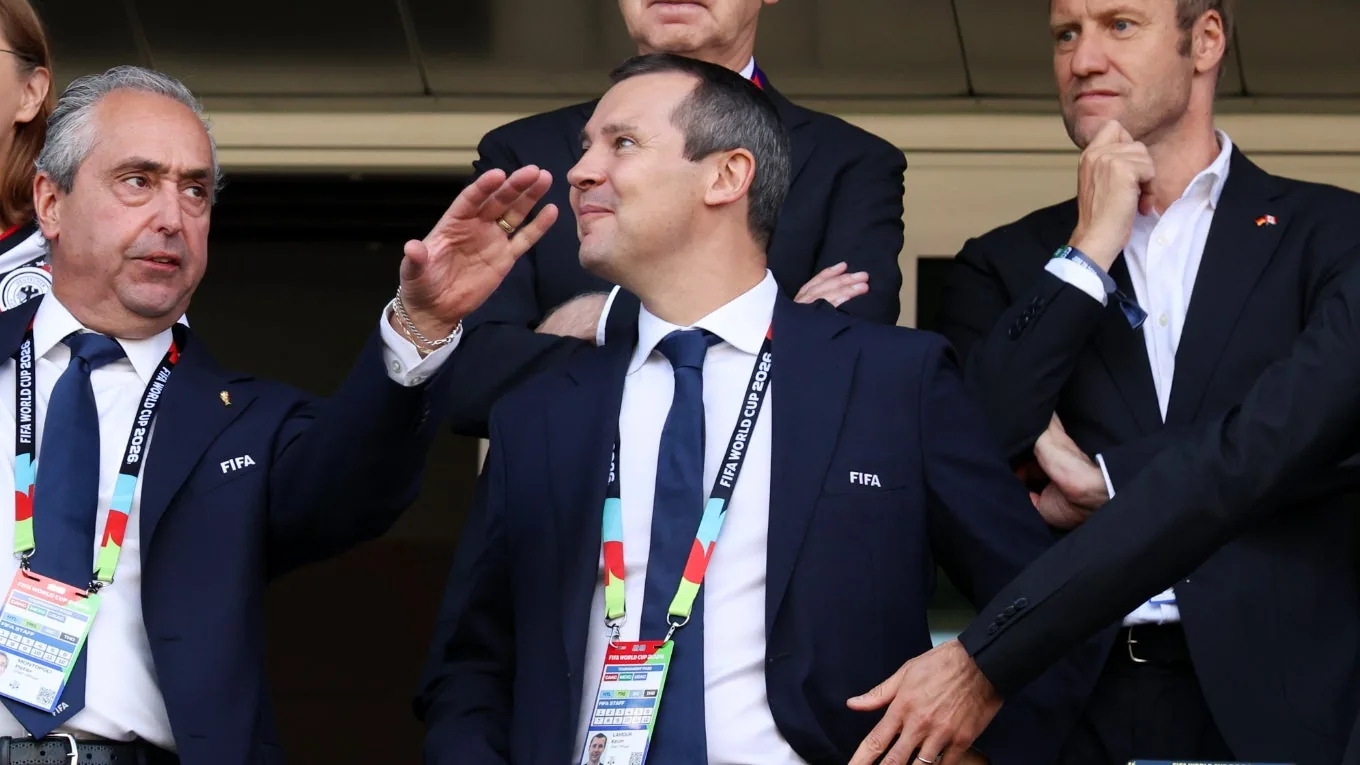 Sandor Csanyi, l'un des huit vice-présidents du conseil de la FIFA, retire son soutien à Gianni Infantino