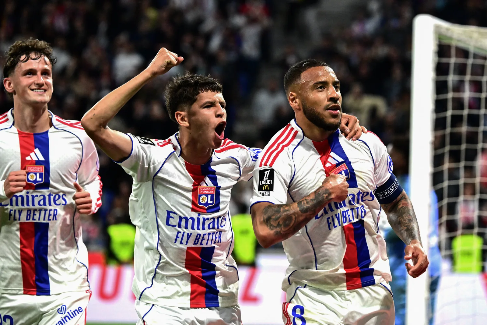 Bien plus convaincant qu'à l'aller, l'Olympique Lyonnais élimine le Sparta Prague et rejoint Fenerbahçe en barrage d'accession à la Ligue des champions - L'Équipe