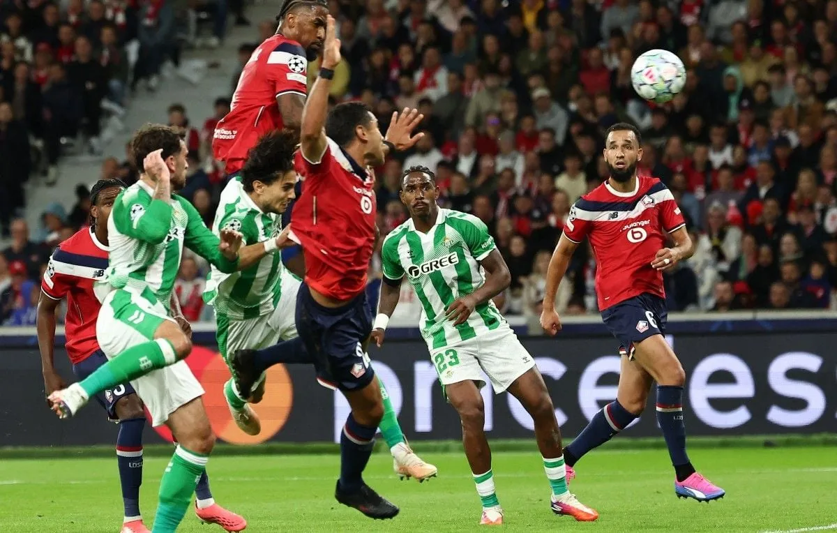 Après avoir mené deux fois au score, Lille craque face au Betis Séville en Ligue des champions - L'Équipe